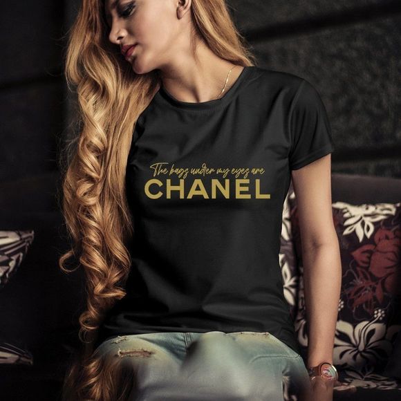 The bags under my eyes are chanel Graphic T-shirt - Picture 5 of 7